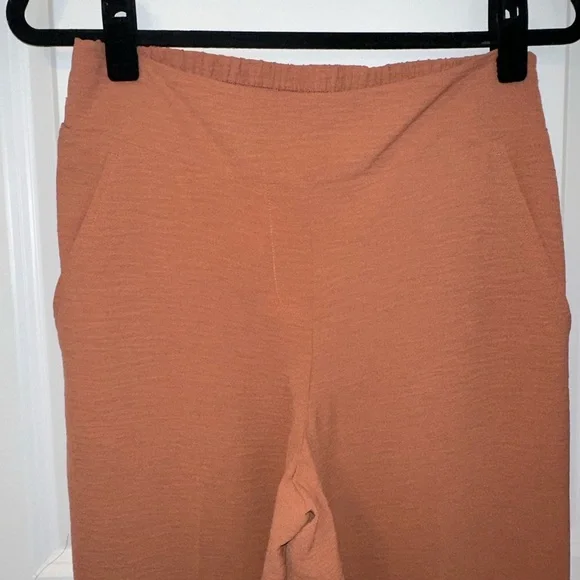 Women's Nine West High Rise Wide-Leg Crop Pants - Picture 4 of 11